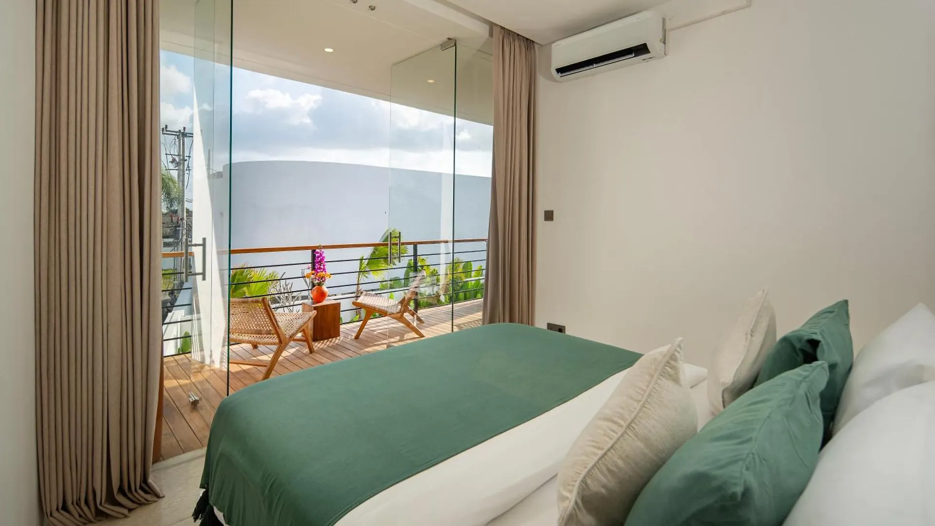 Harmonie Luxury Villas Seminyak  Seminyak (Bali)